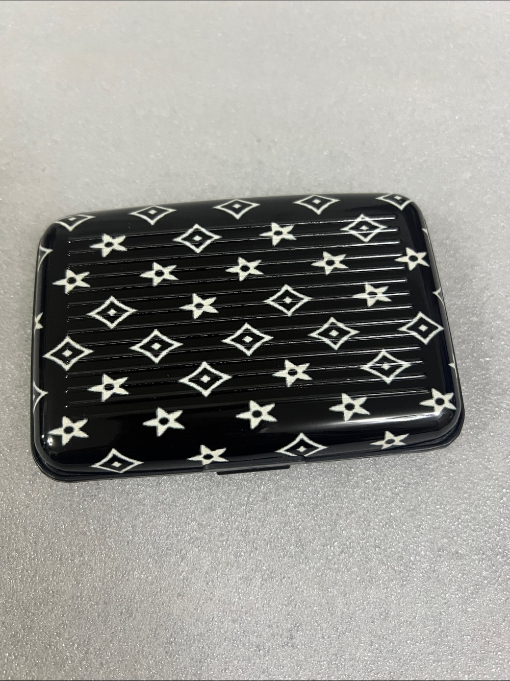 Black Patterned Card Case Wallet Plastic